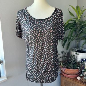 Uniqlo Floral Rose Flowy Top Shirt S